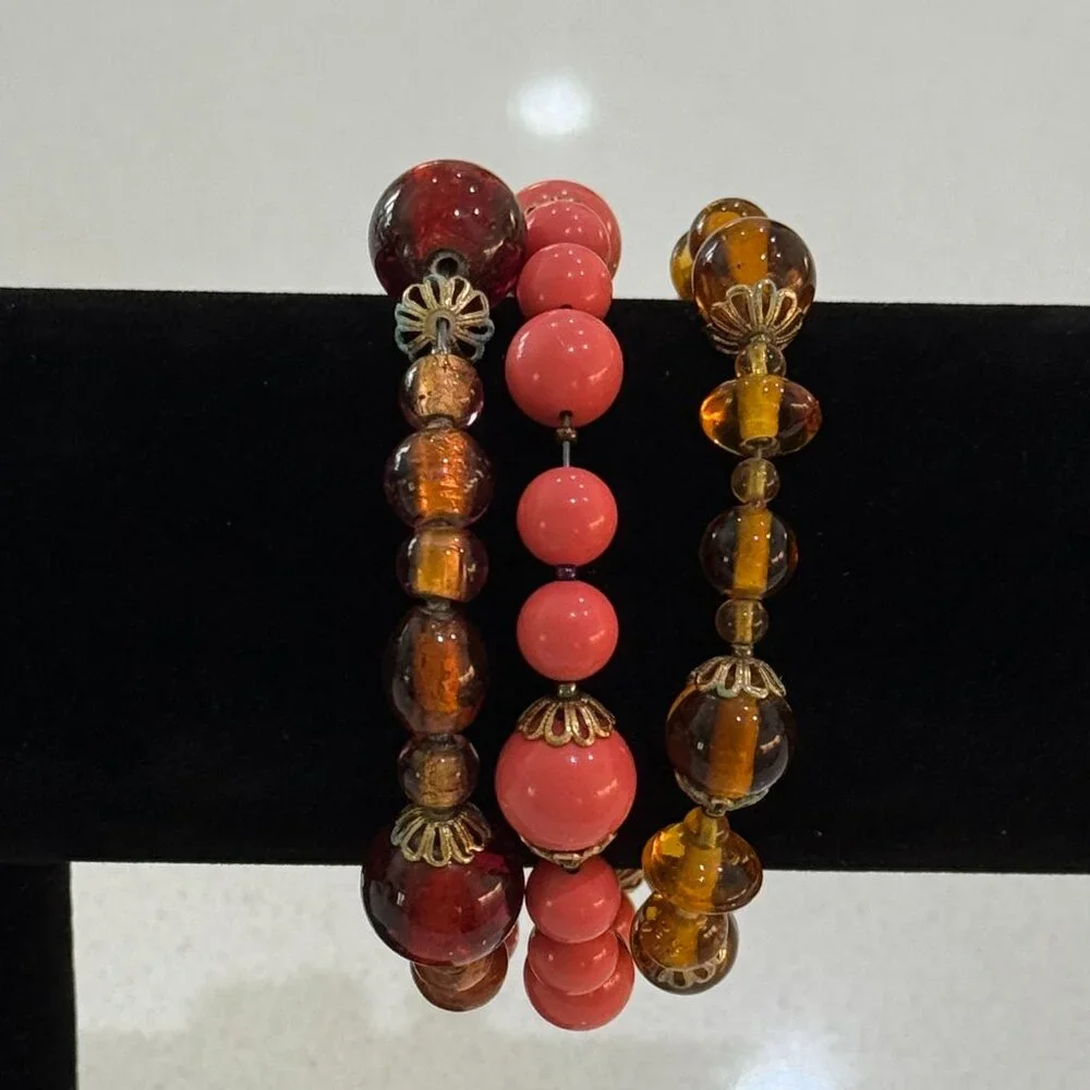 Retro Vintage Memory Wire Bead Bracelet - Picture 2 of 5
